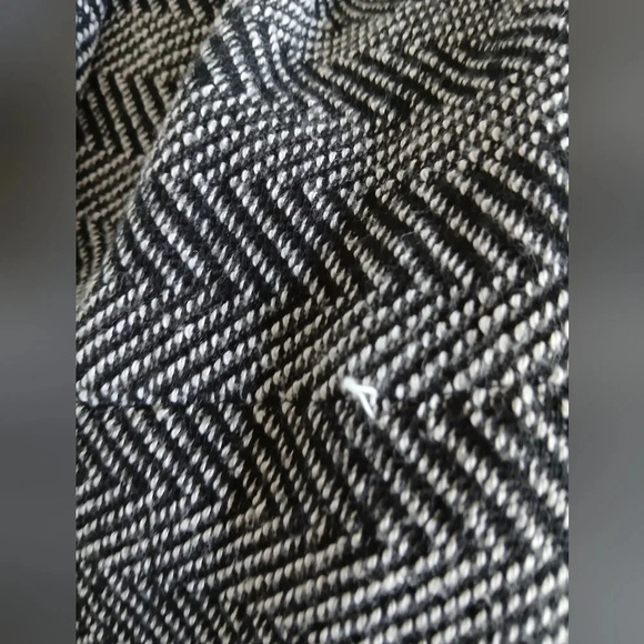 Lucky Brand hooded poncho size M/L black white herringbone pattern pockets - Picture 9 of 9